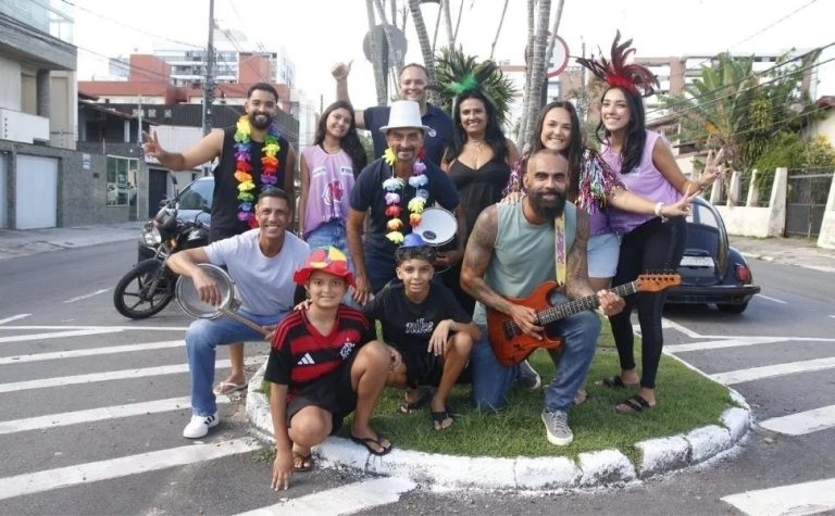 Dia de ressaca da folia com Kustelão neste sábado em Vitória