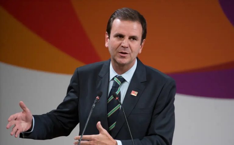 Eduardo Paes confirma que irá renunciar à prefeitura do Rio de Janeiro em março