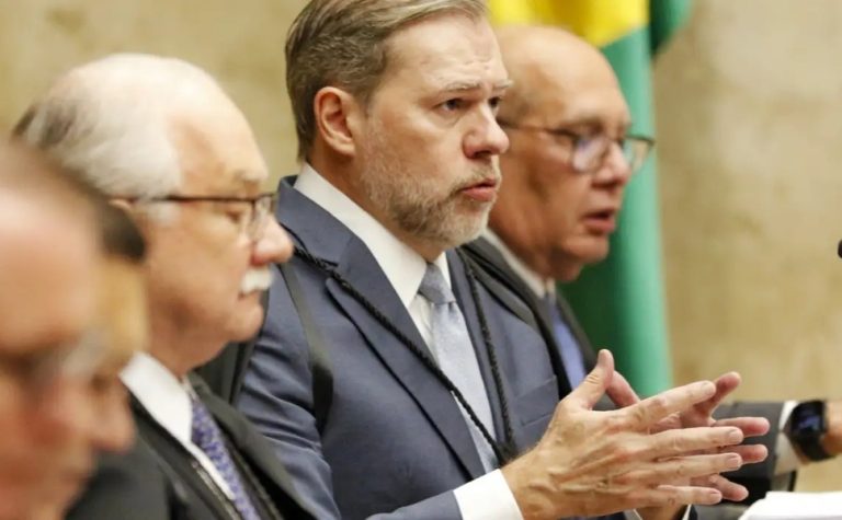Fachin arquiva ação que pedia suspeição de Toffoli no caso Master