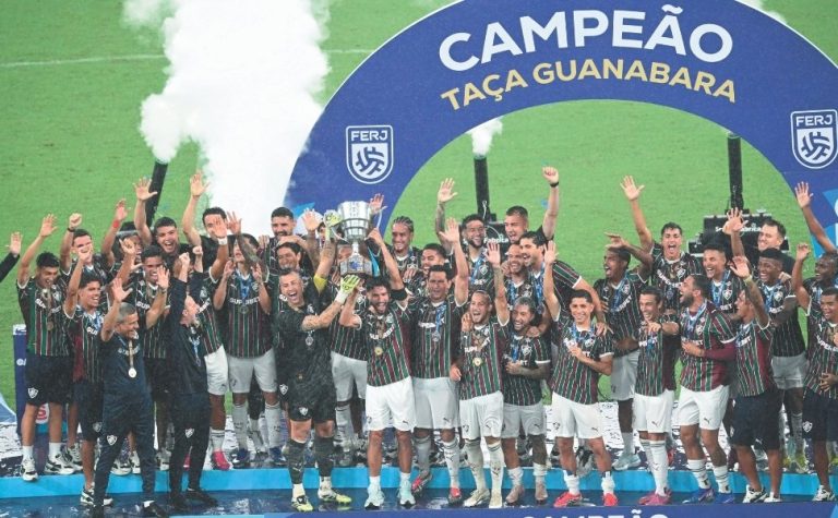 Flu vence e solta o grito de campeão da Taça Guanabara