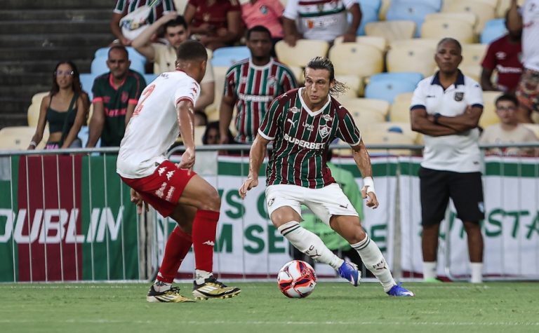Fluminense sobra, vence o Bangu e pega o Vasco na semifinal do Carioca