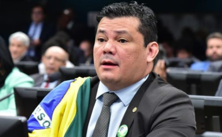 Gilvan da Federal é condenado após atacar diretora de escola municipal de Vitória
