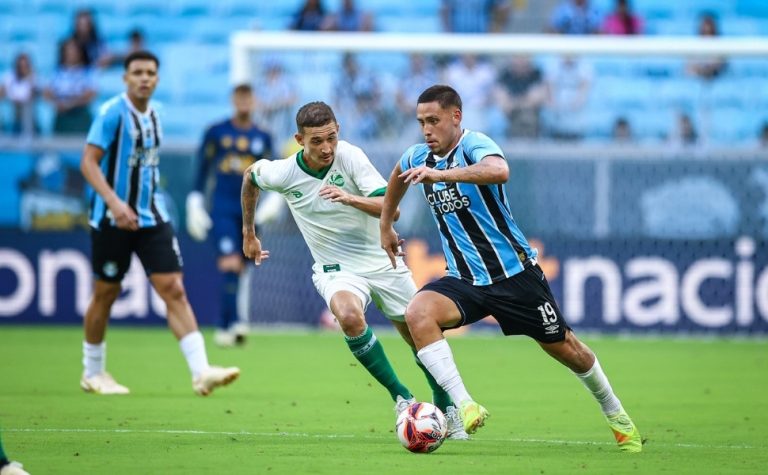 Grêmio empata com o Juventude em jogo marcado por confusão e expulsões