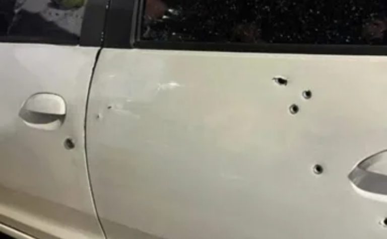 Homem atira em carro após discussão e mata criança no RJ; pai fica ferido