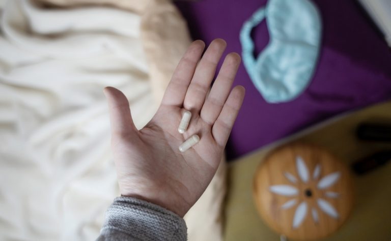 Melatonina para dormir não é inofensiva, dizem médicos