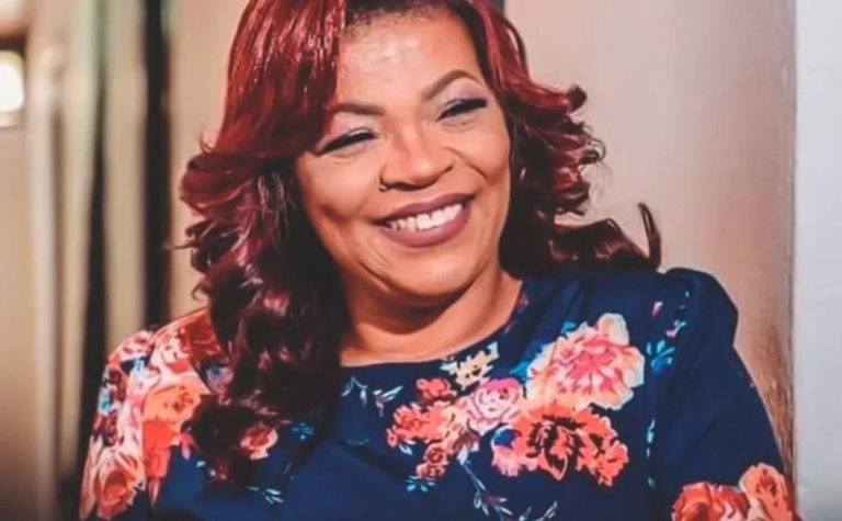 Morre a cantora Rejanne Fogo Puro, aos 59 anos de idade