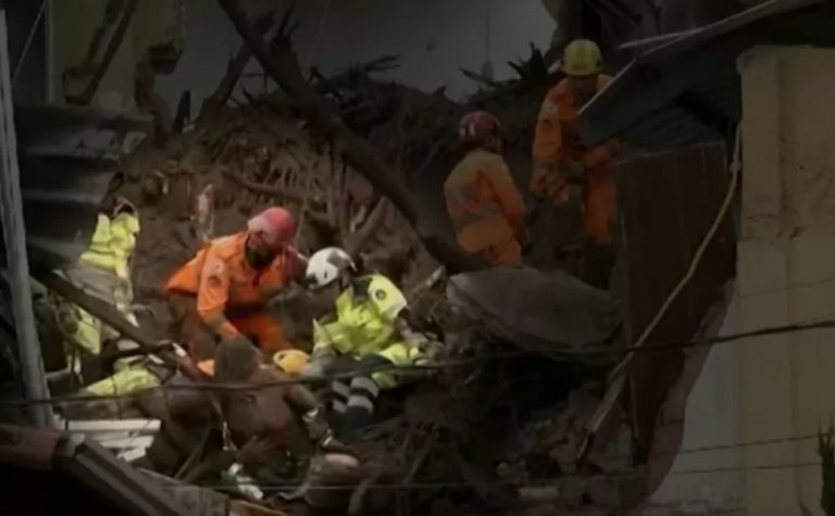 Mulher passa madrugada soterrada de cabeça para baixo e é achada viva em MG