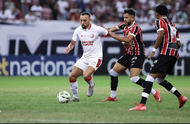 Náutico vence Clássico das Emoções e abre vantagem na semifinal do Pernambucano