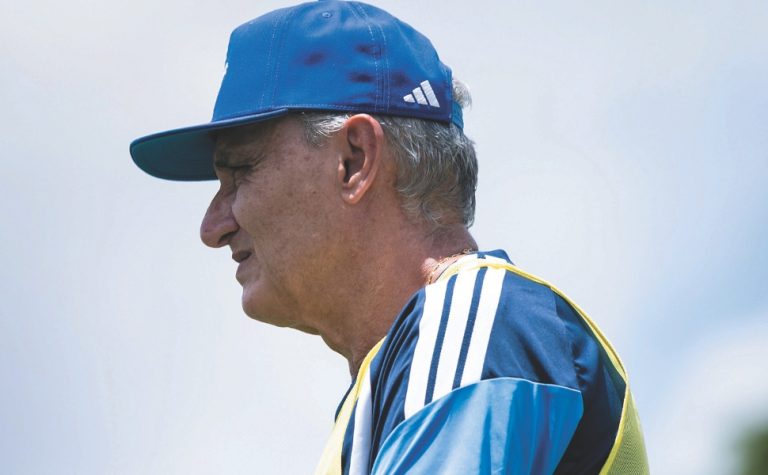No comando do Cruzeiro, Tite fica frente a frente com o Timão
