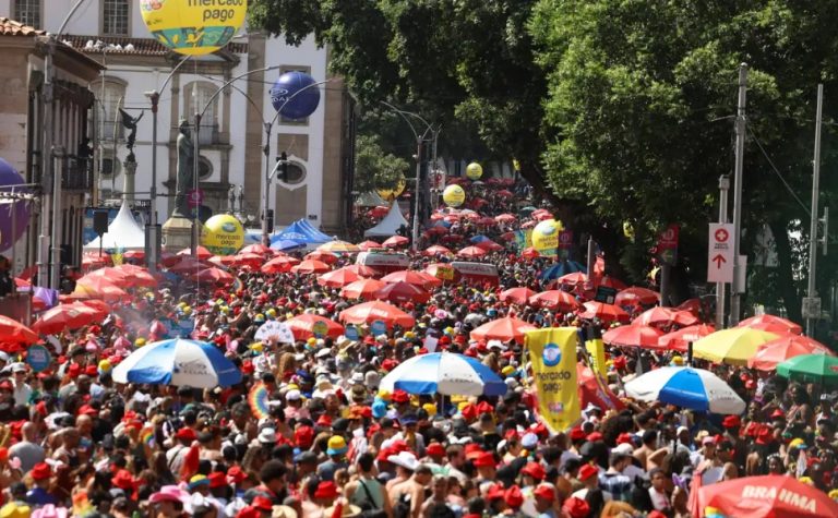 PM do Rio prende mais de 200 pessoas durante Carnaval