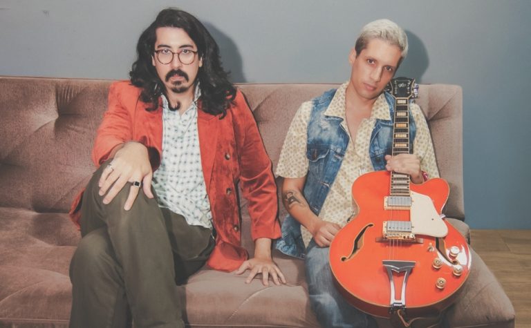 Paixão, rock e encontro de artistas em música capixaba
