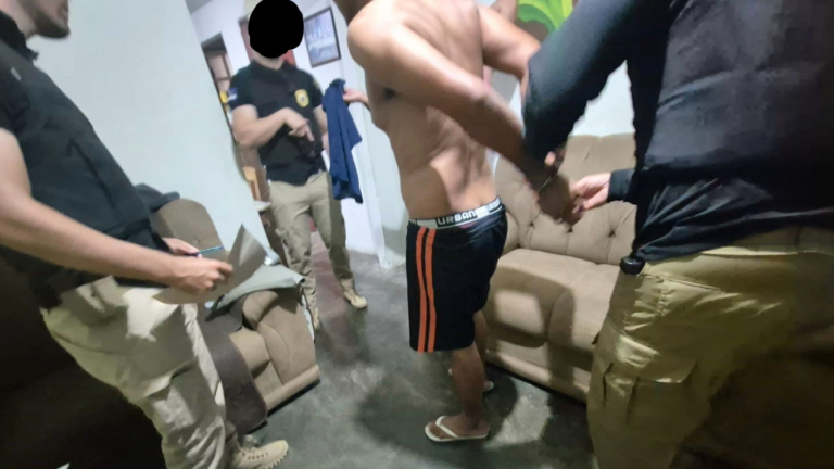 Polícia Civil cumpre 21 mandados contra o tráfico e lavagem de dinheiro em PE