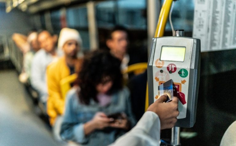 Presidente Lula determinou discussão sobre tarifa zero no transporte, diz ministro