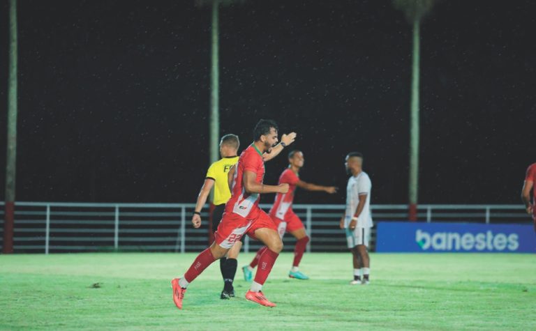 Real Noroeste bate a Desportiva e deixa a zona do rebaixamento do Capixabão