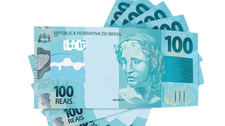Salário mínimo de R$ 1.621 começa a ser pago nesta segunda (2)