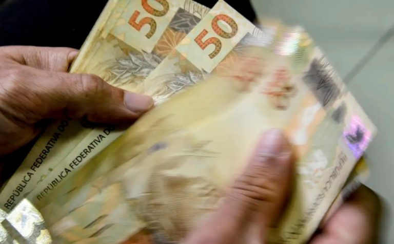 Consulta ao Abono Salarial estará disponível a partir de quinta-feira