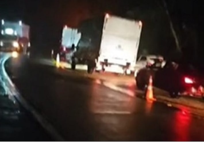 Três pessoas morrem em acidente com van que transportava pacientes na Rio–Teresópolis