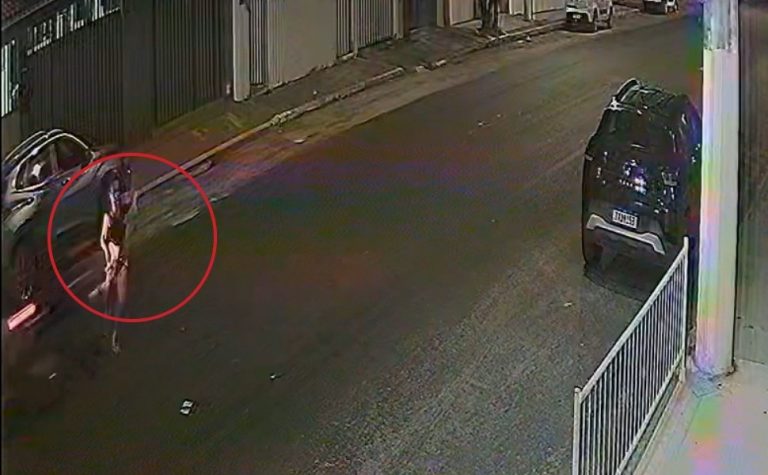 VÍDEO | Mulher é atropelada por motocicleta em avenida de Vila Velha