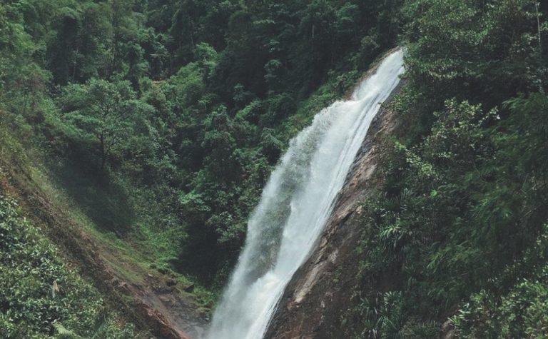 Veja como nadar e aproveitar as cachoeiras do Espírito Santo com segurança