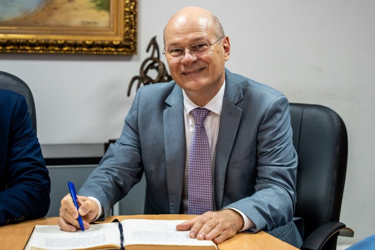 Vice-prefeito de Vila Velha se filia ao PSDB