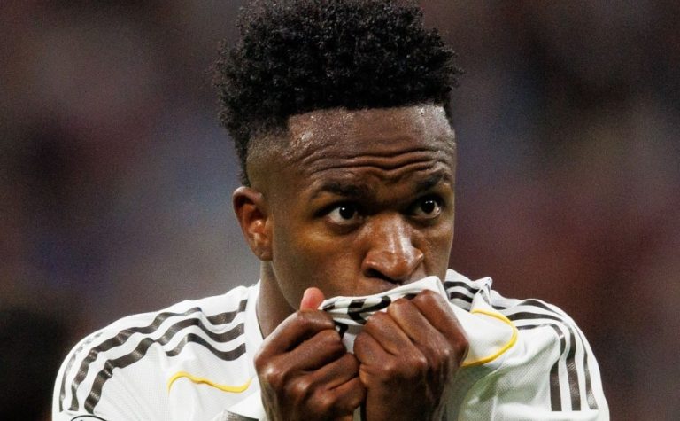 Vini Jr. marca e dança, Real vence Benfica e vai às oitavas da Champions