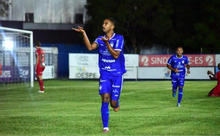 Vitória volta à liderança e rebaixa o Rio Branco VN