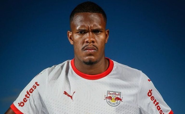 Zagueiro do Bragantino volta a se desculpar por declarações misóginas