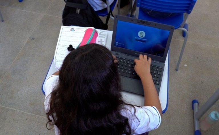 ES chega a 97,3% de escolas públicas com acesso à internet