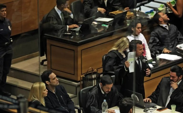 Advogados deverão pagar custos do adiamento da sessão sobre caso Henry