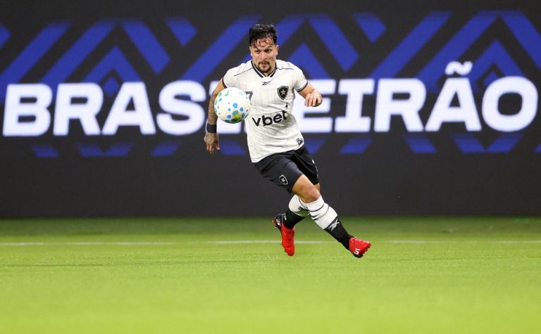 Artur chega ao São Paulo como confirmação do respaldo a Roger Machado
