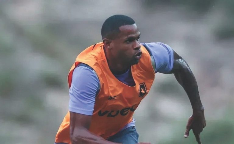 Botafogo terá três reforços à disposição para o clássico contra o Flamengo