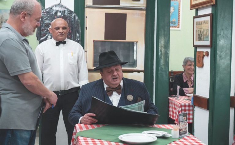 Cantina ameaçada por brigas internas