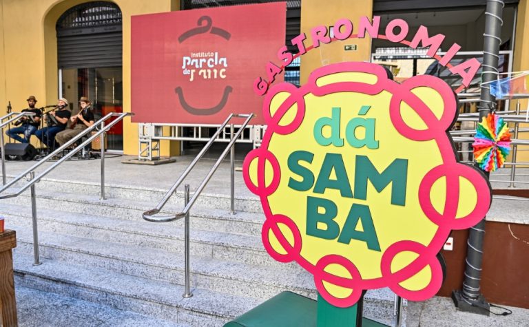 Centro de Vitória recebe 2ª edição do Festival Gastronomia Dá Samba