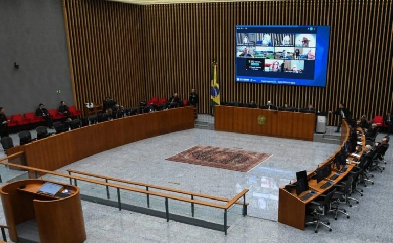 Cinco mil servidores aposentados podem receber até R$ 40 mil com decisão