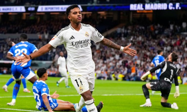 Rodrygo passará por cirurgia de reconstrução do ligamento nesta terça-feira