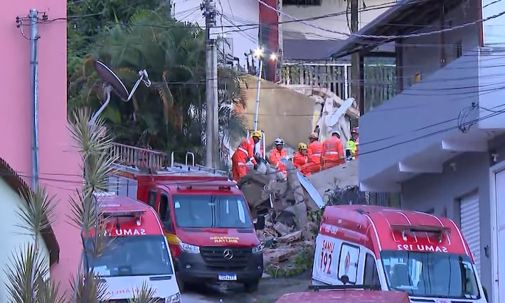 Desabamento em prédio que abrigava lar para idosos deixa um morto e feridos em BH; há soterrados