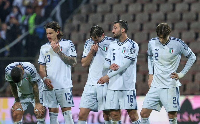 ‘Desastre histórico’: jornais italianos repercutem fracasso da Itália, fora da Copa