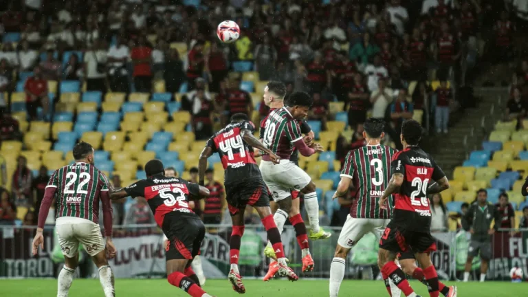 Em jogo único, Fluminense e Flamengo decidem o Campeonato Carioca