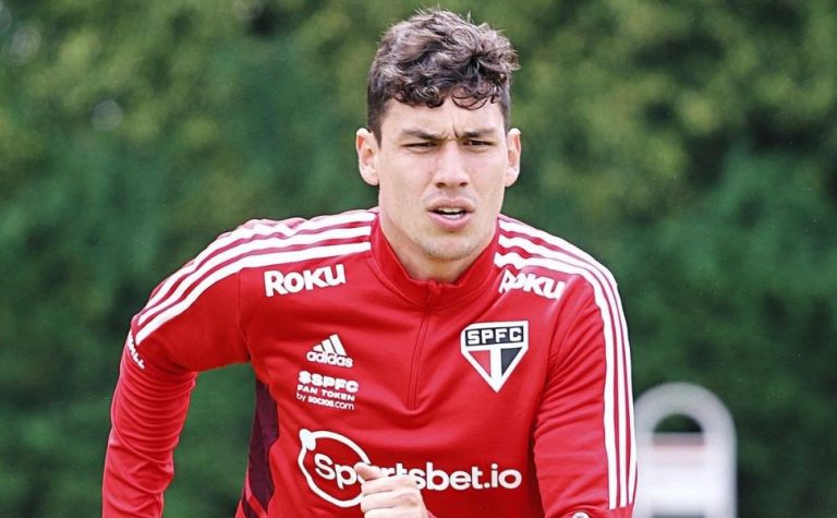 Ferraresi, ex-São Paulo, é o novo reforço do Botafogo