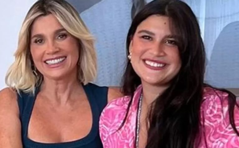 Flávia Alessandra revela experiências na menopausa: “Insônia sim, fogacho não”