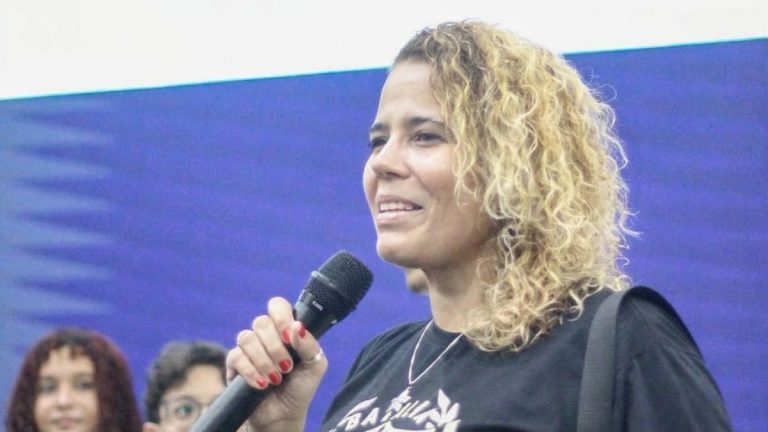 Anita Presbitero: a mulher que criou um território de afeto e livros