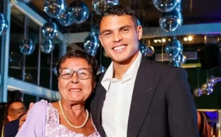 Fluminense lamenta morte da mãe de Thiago Silva e presta solidariedade ao zagueiro