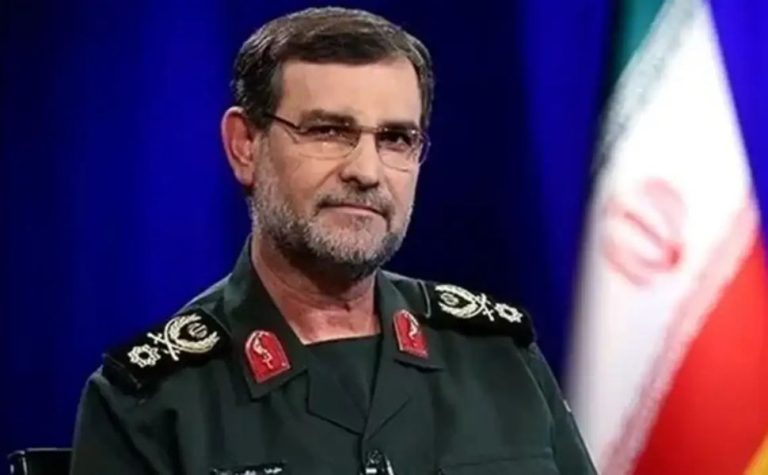 Irã confirma a morte do chefe da Marinha da Guarda Revolucionária