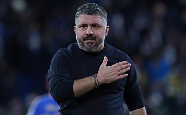 Itália decide vaga na Copa do Mundo sob clima de polêmica