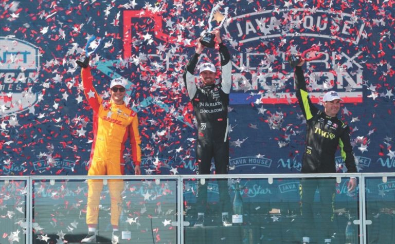 Kirkwood vence em Arlington e vira líder na Fórmula Indy