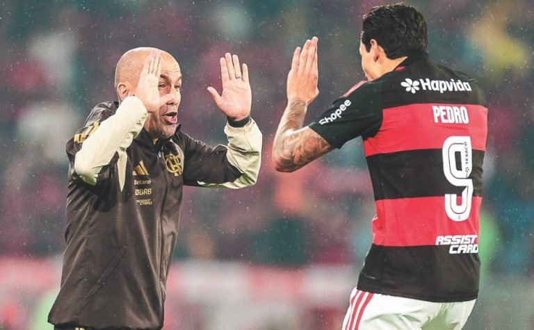 Leonardo Jardim garante entrega total no Flamengo