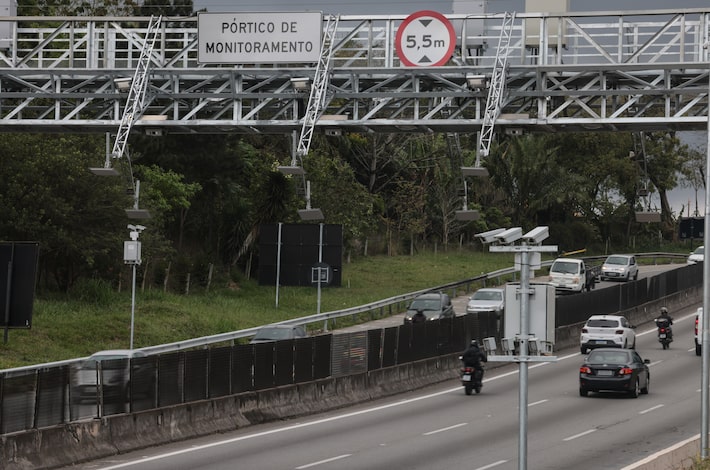Maior devedor do ‘free flow’ passou mais de 5 mil vezes por pedágio e pagou só 54 tarifas