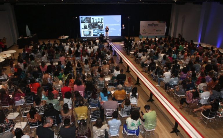 Meeting Tribuna de Educação vai debater caminhos para escolhas mais conscientes