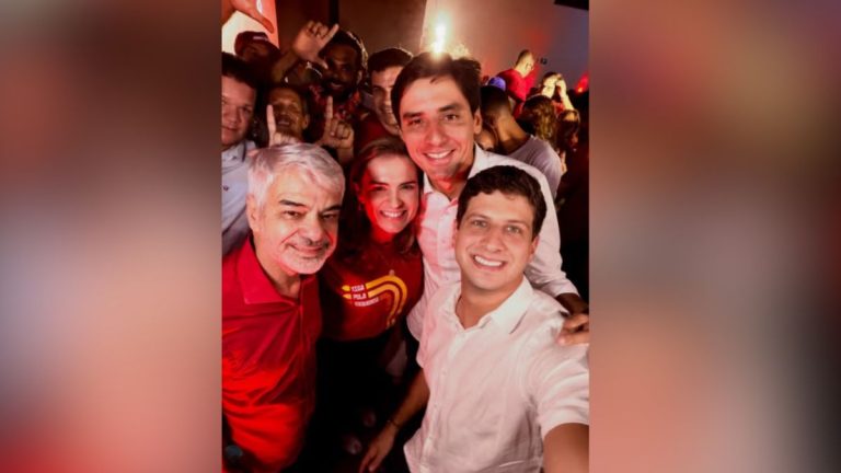 PT oficializa, em Pernambuco, apoio a João Campos e fecha chapa da Frente Popular