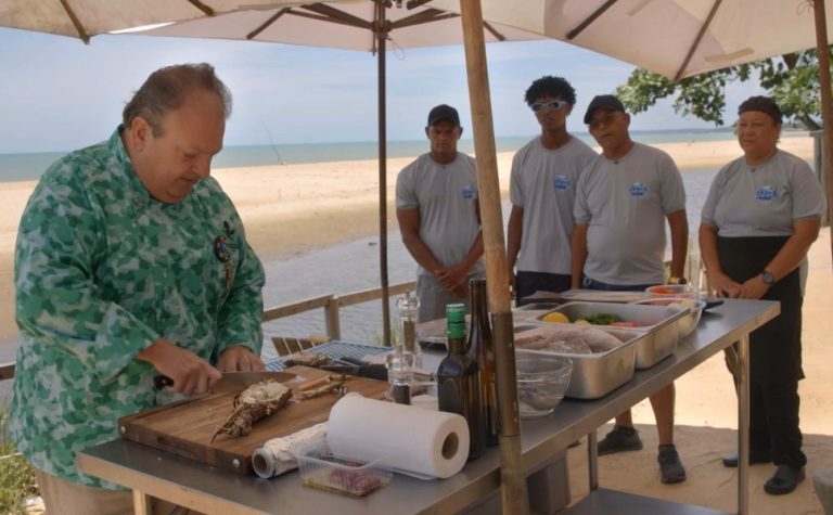Pesadelo na Cozinha: Erick Jacquin ataca em Porto Seguro